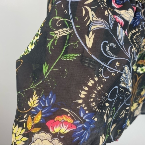 LUCCA • floral v neck choker blouse - Picture 5 of 15